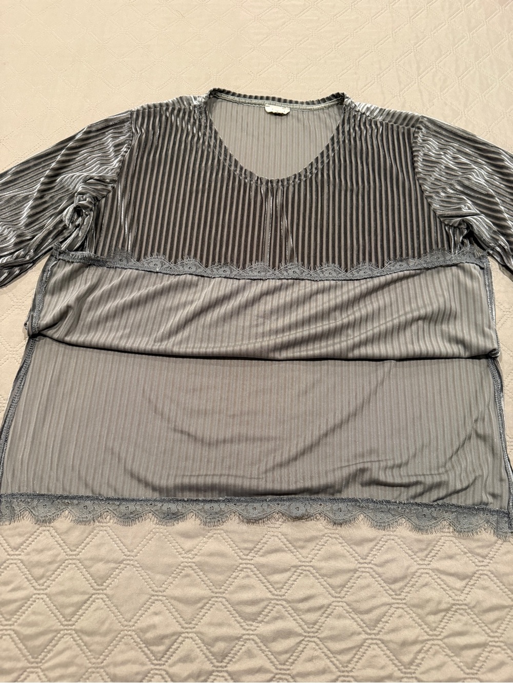 POL Silver Pleated Velvet Scoop Neck Blouse - Picture 7 of 13